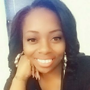 Meet your Posher, Ebony